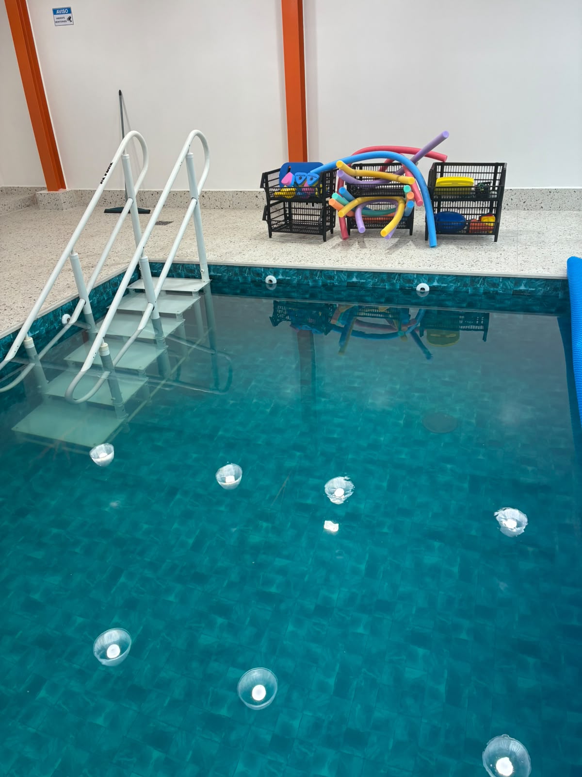 Piscina aquecida da hidroterapia Núcleo Joy